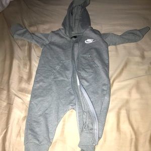 Nike Boys Jumpsuit 8 months